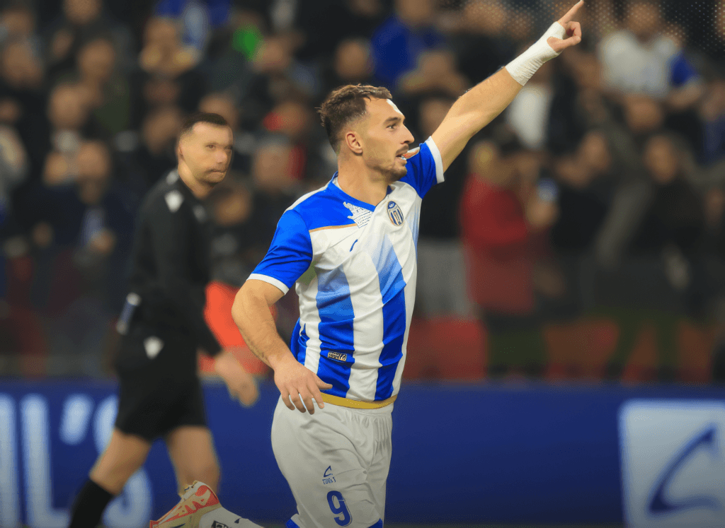 HASANI: ABIA AȘTEPT SĂ JOC ÎN FAȚA FANILOR - FC Rapid 1923